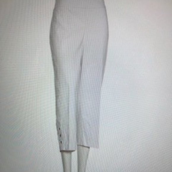 Zac & Rachel Crop Pants with Grommet Trim-18W - Picture 1 of 5